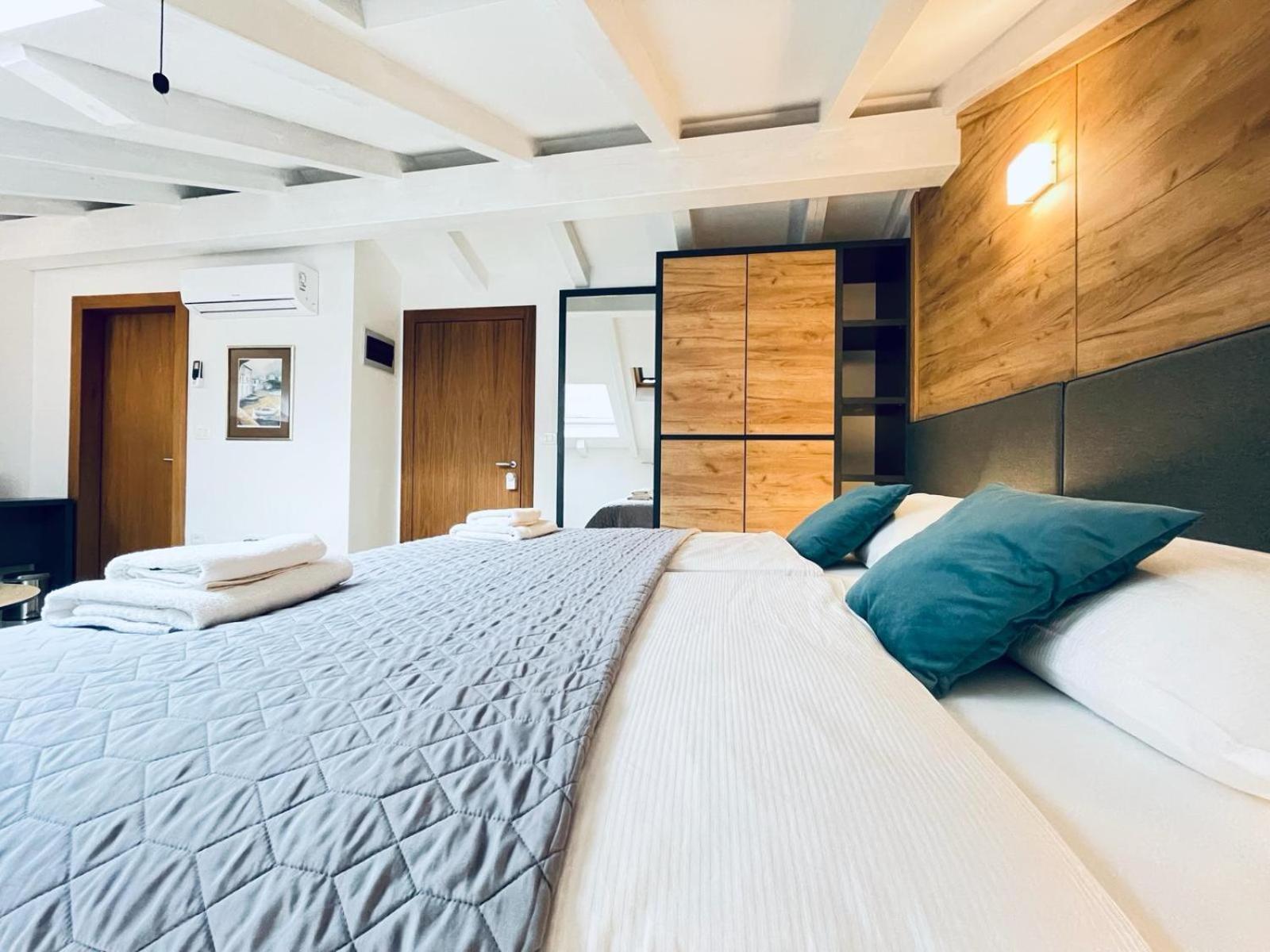 Fazana City Rooms With Free Parking Exteriör bild