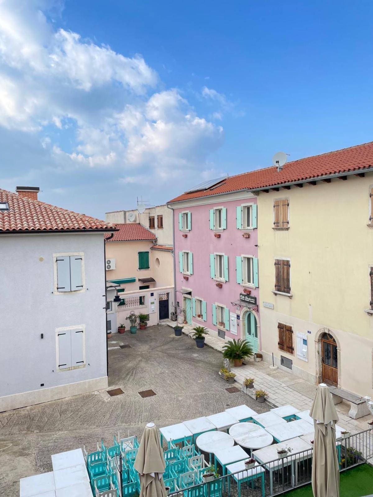 Fazana City Rooms With Free Parking Exteriör bild